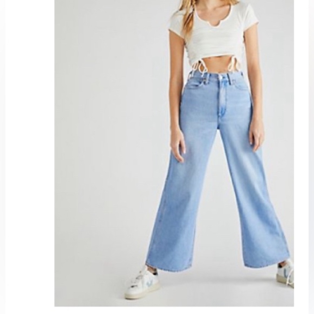 Wrangler World Wide 661 Wide-Leg Jeans